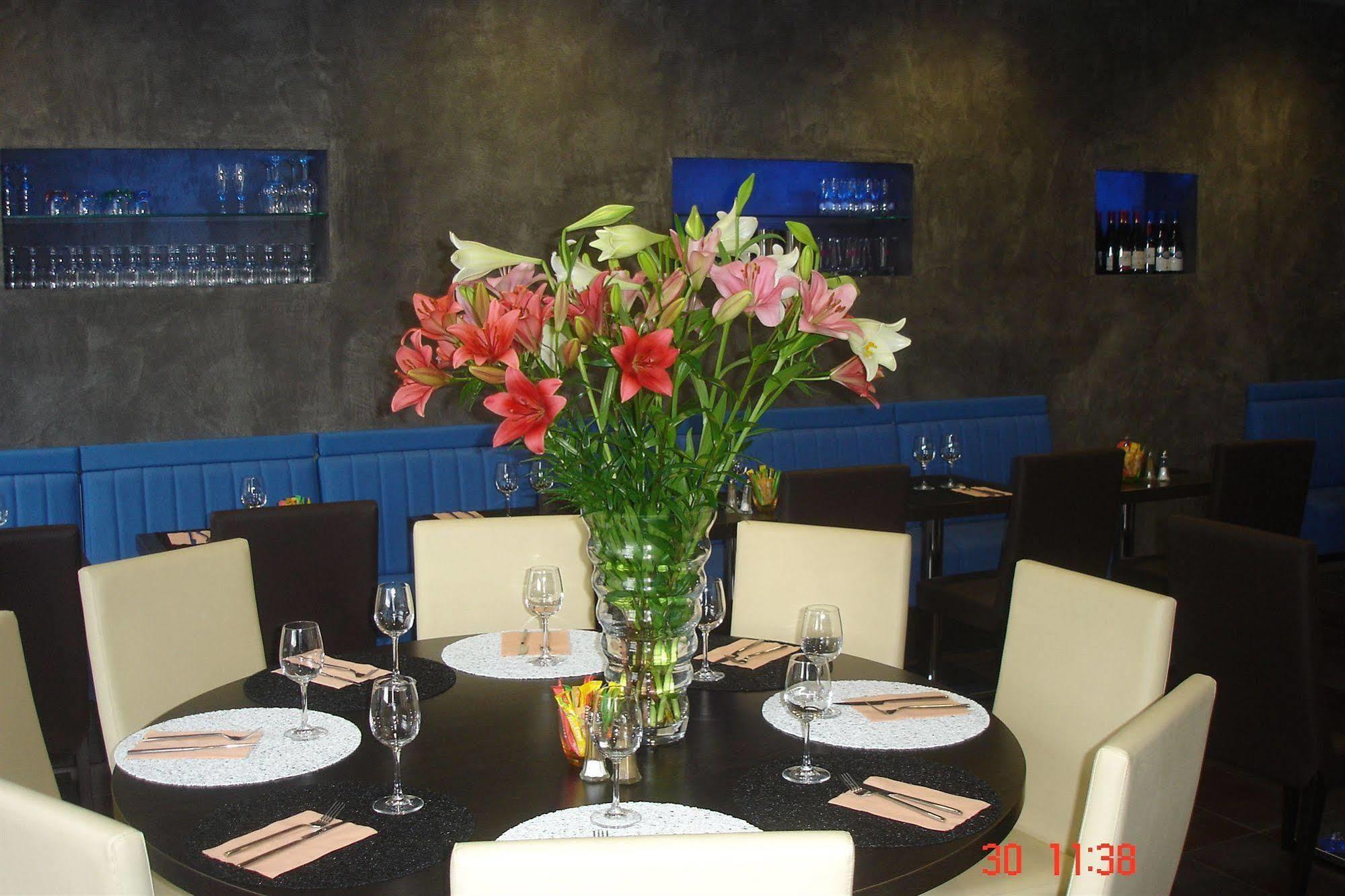 Hotel Restaurant La Fregate La Seyne-sur-Mer Kültér fotó